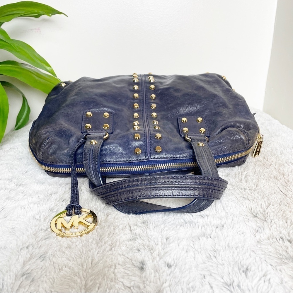 Michael Kors Y2K “Astor" studded blue distressed moto leather handbag - Picture 5 of 14